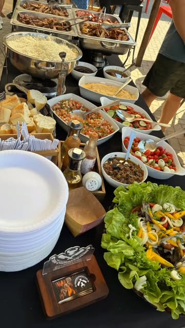 Publicação do Instagram: buffet de churrasco e acompanhamentos